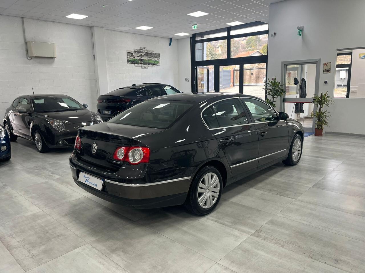 Volkswagen Passat Berlina 2.0 tdi Highline