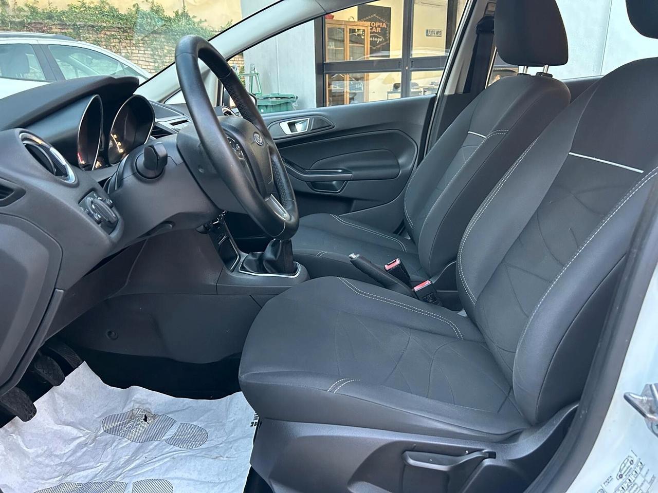 Ford Fiesta 1.5 TDCi 75CV 5 porte Black& White Edition