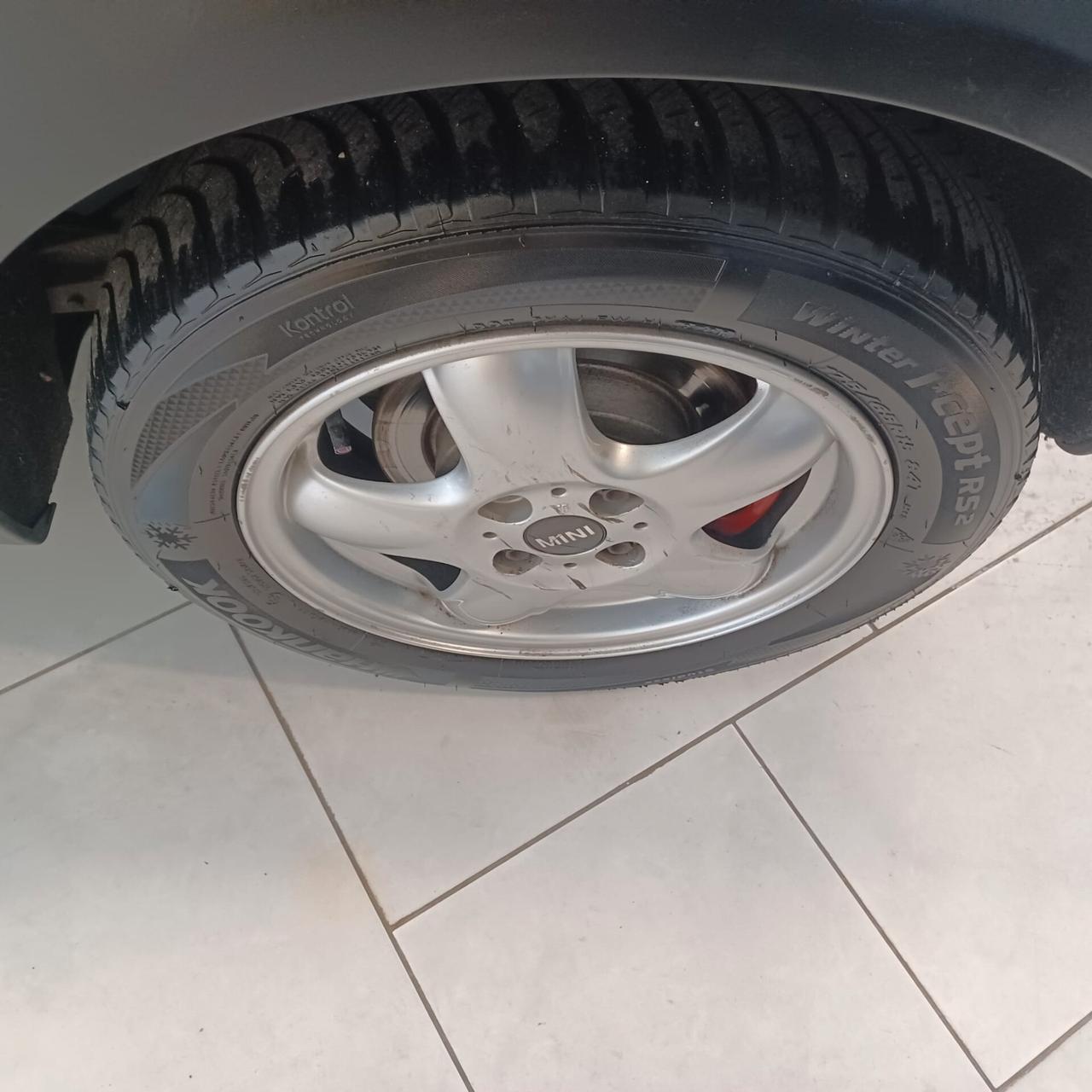 MINI COOPER D 1.6 TDI NEOPATENTATI