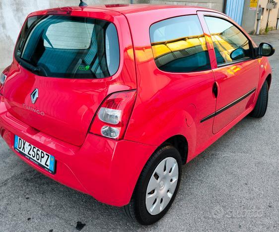 Renault Twingo x neopatentati economica