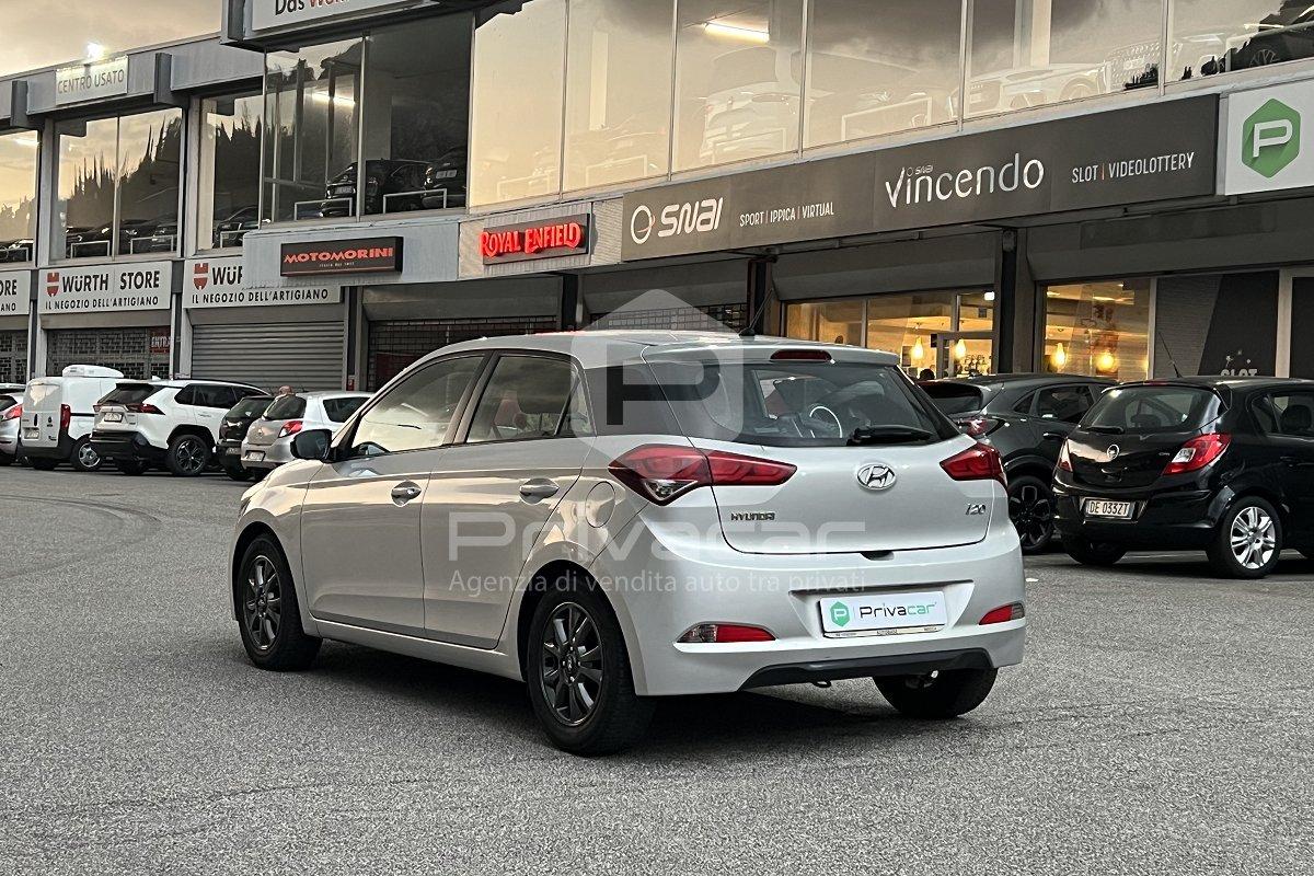 HYUNDAI i20 1.2 5 porte Blackline