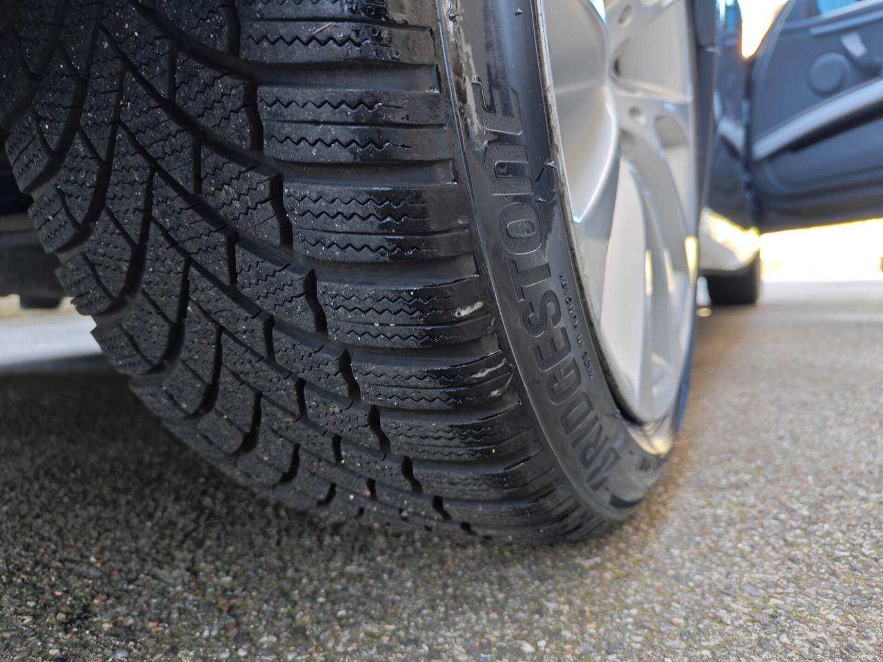 BMW 325 xDrive 3.0 BENZINA 218cv Coupè / Unipro