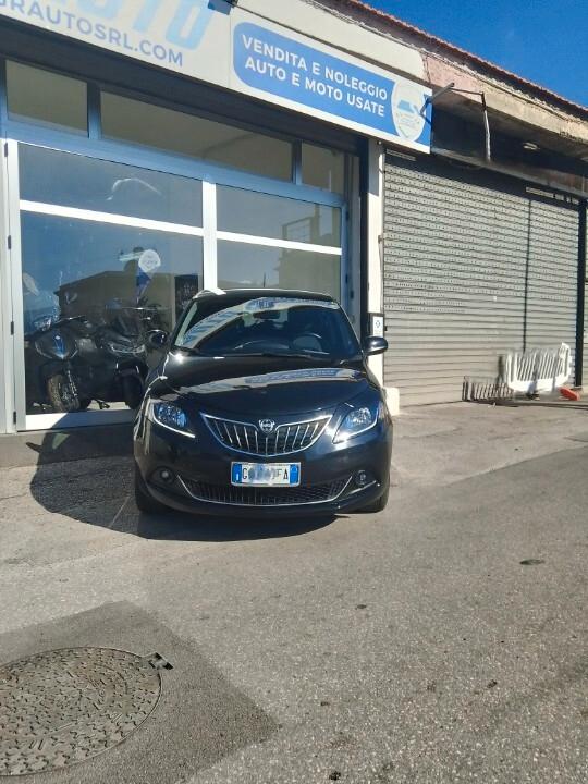 Lancia Ypsilon 1.0 FireFly 5 porte S&S Hybrid Gold Plus