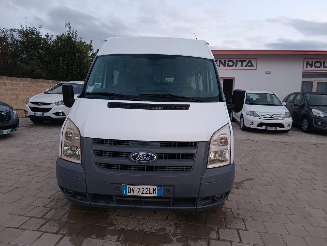 Ford Transit 9 posti - anno 2009 - motore nuovo