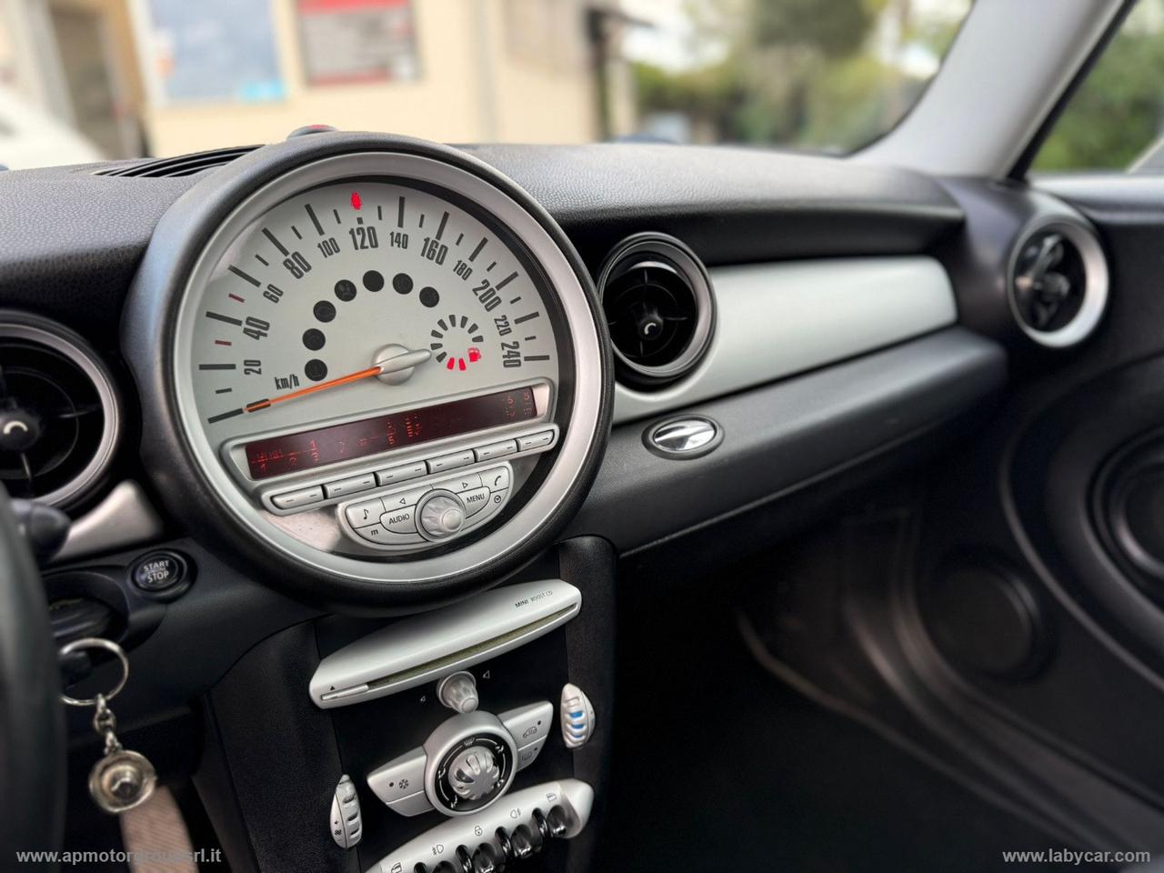 MINI 1.6 16V COOPER D