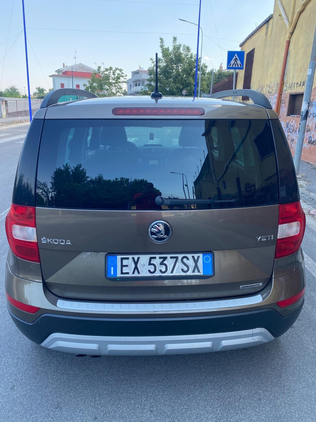 Skoda Yeti Outdoor 1.6 TDI Fine 2014 Full Navi Led