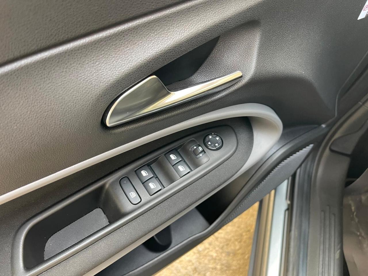 Jeep Avenger 1.2 Turbo 100 CV Altitude