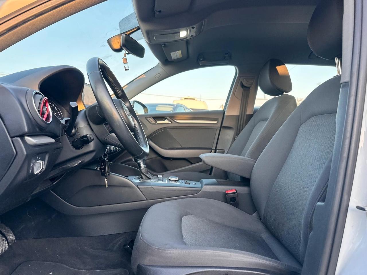 Audi A3 SPB 30 g-tron S tronic IN RIENTRO