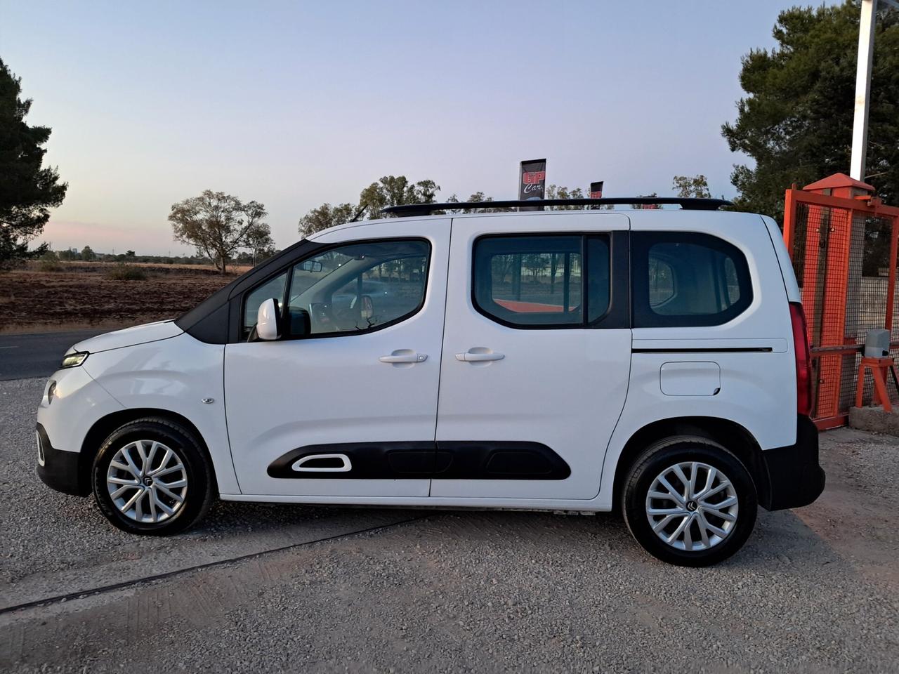 Citroen Berlingo BlueHDi 100 M Feel *CRUISE-LED*