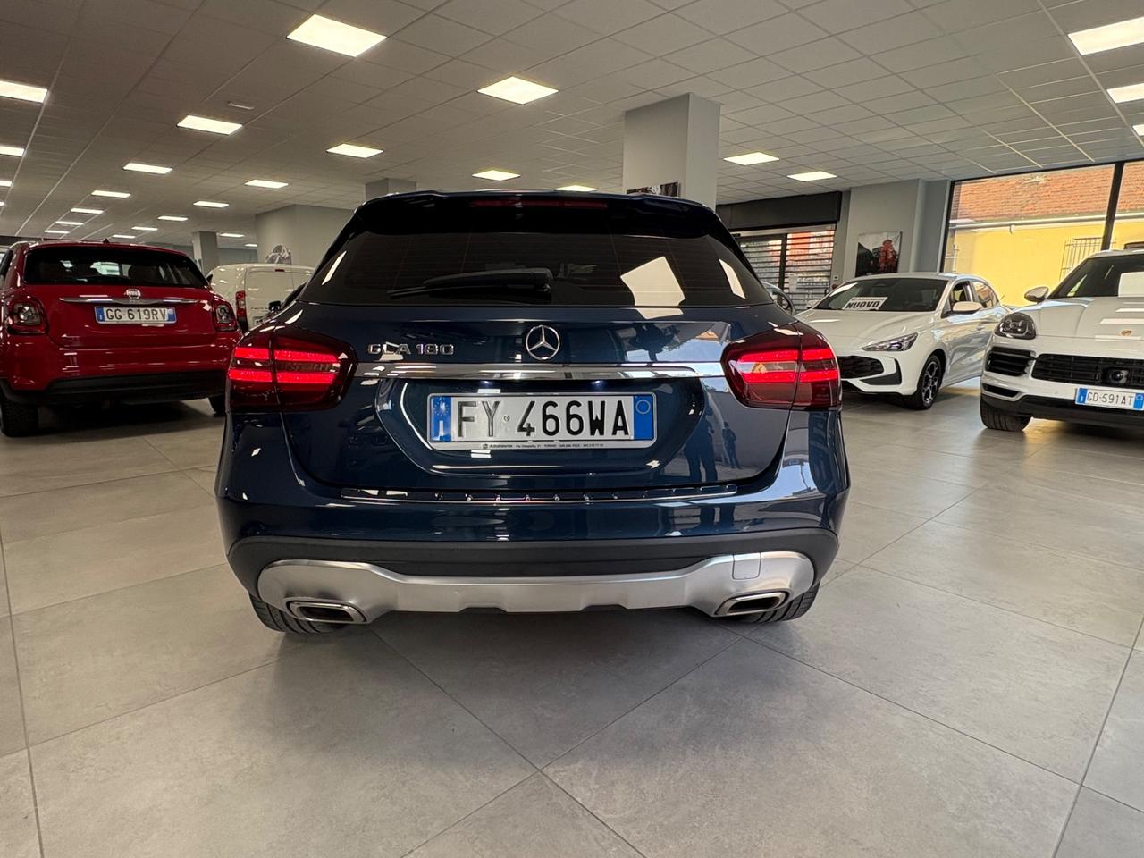 Mercedes GLA 180 1.6 benzina 122cv 2019 km 62000