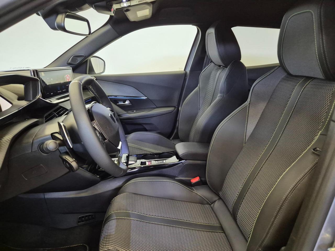 Peugeot 2008 1.2 hybrid GT 145cv e-dcs6 IN PROMO