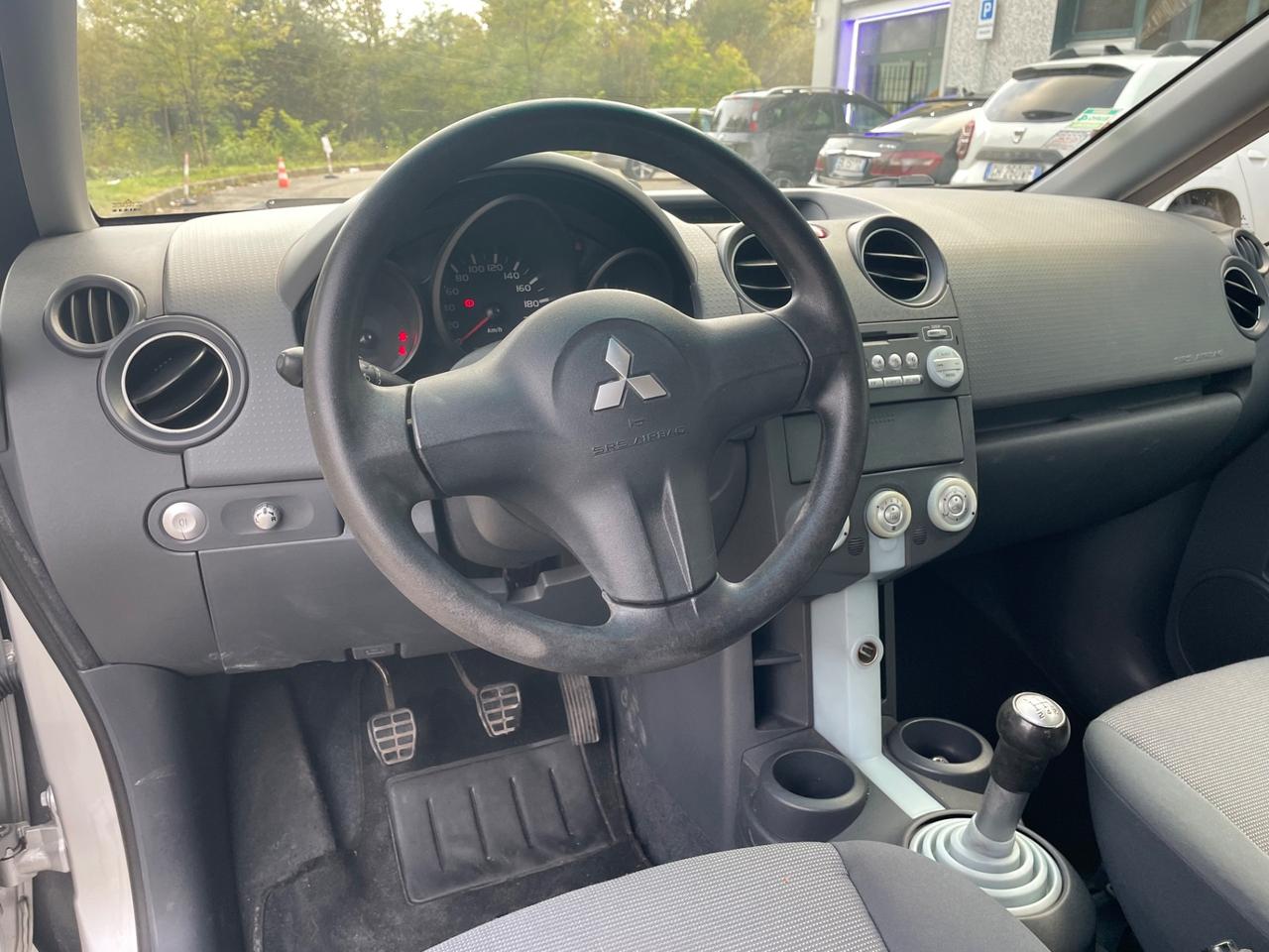 Mitsubishi Colt 1.1 12V 5p. *Neopatentati*Cerchi*Solo 125000km*