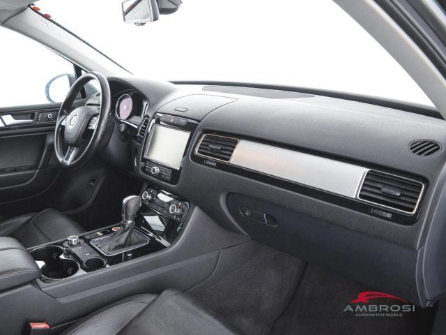 VOLKSWAGEN Touareg 3.0 TDI 245 CV tiptronic BlueMotion Techn. Executi