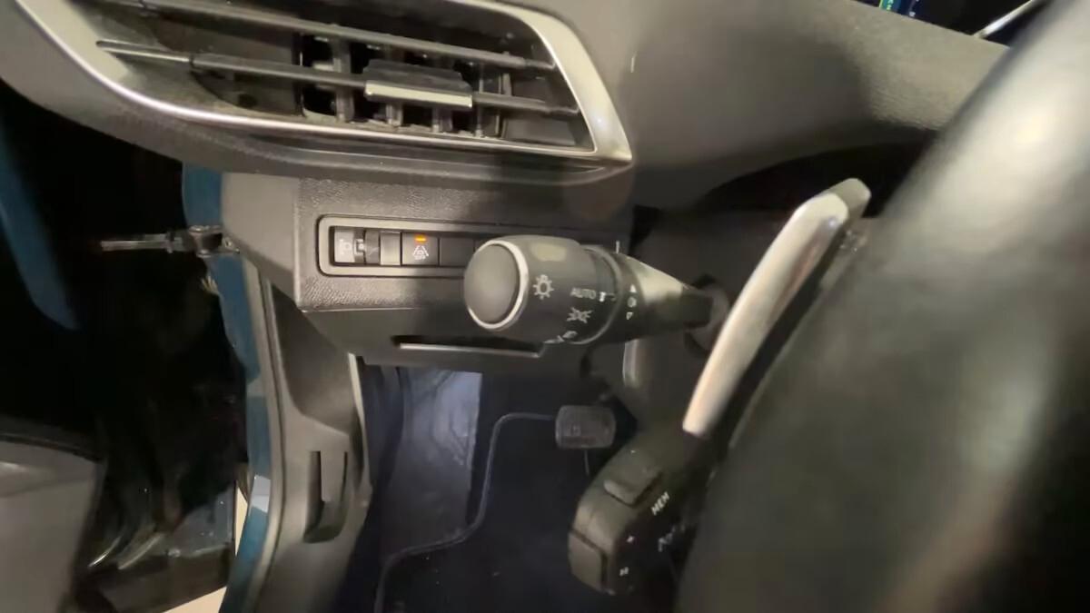 Peugeot 3008 Hybrid 225 e-EAT8 Allure Pack