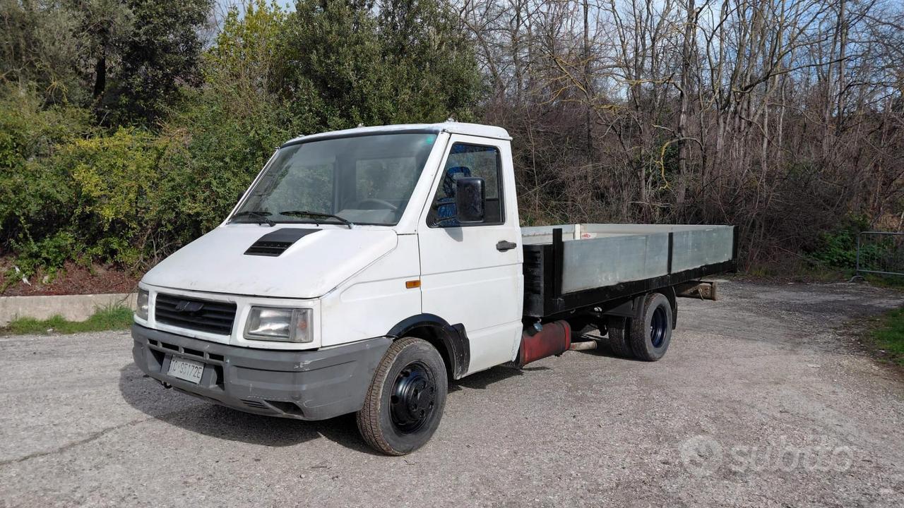 iveco daily 35.12 motore 2.8 turbo