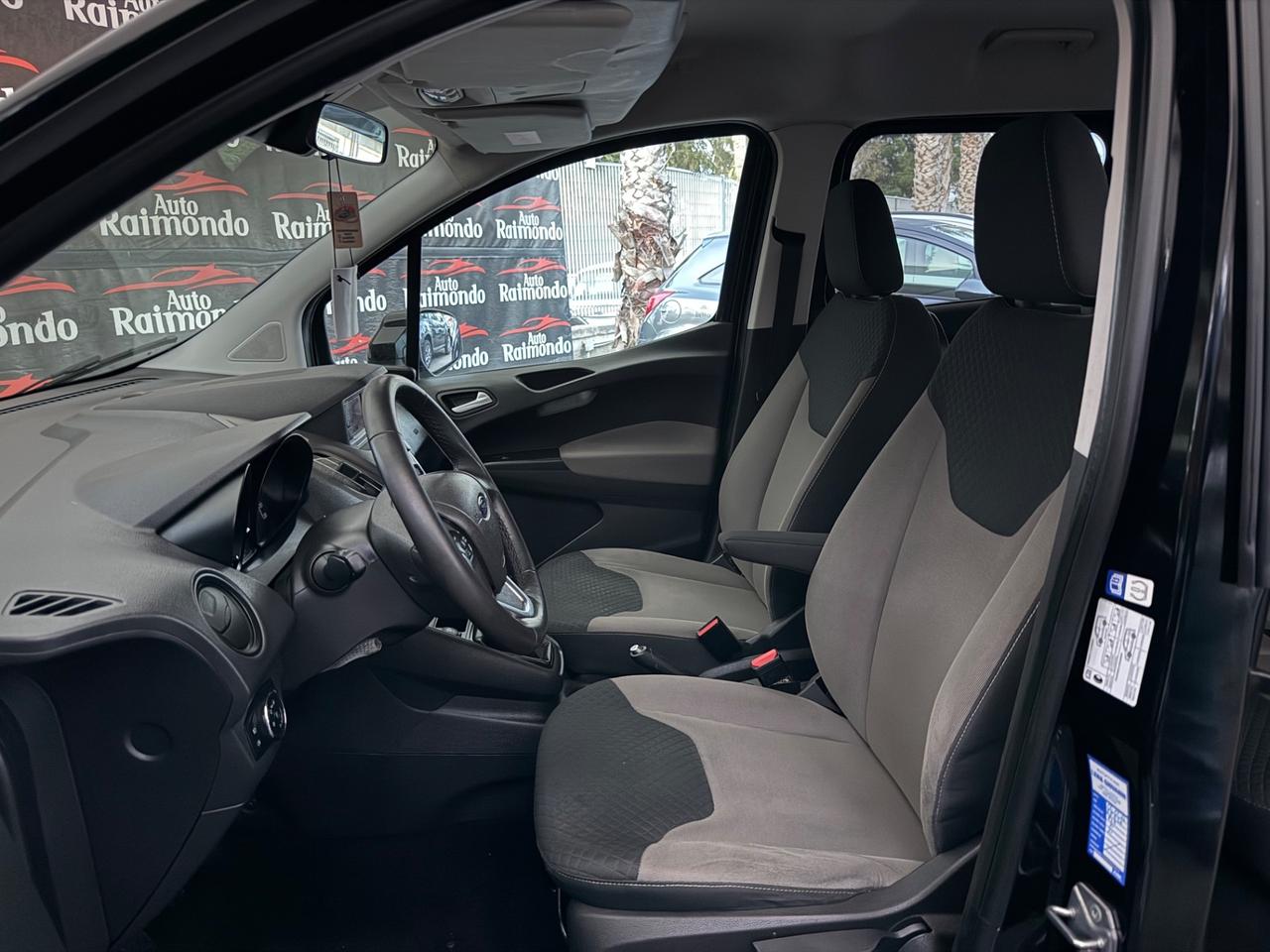 Ford Tourneo Courier 1.0 EcoBoost 100 CV Sport