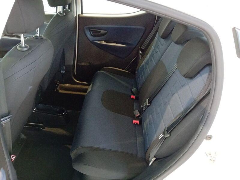 Lancia Ypsilon Ypsilon 1.0 FireFly 5 porte S&S Hybrid Platino