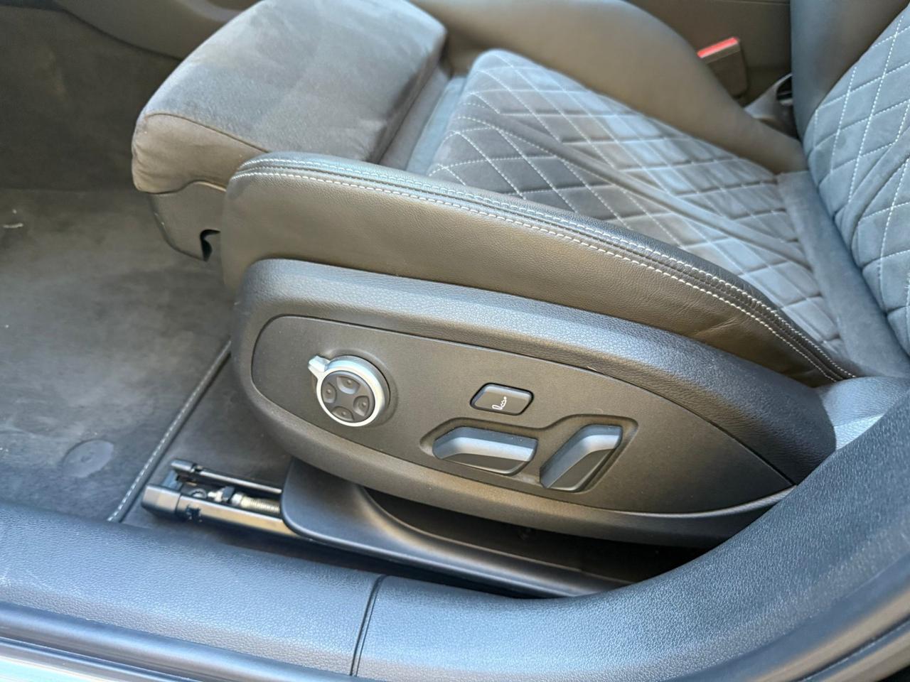 Audi A4 S4 Avant TDI quattro tiptronic sport attitude 341 cv