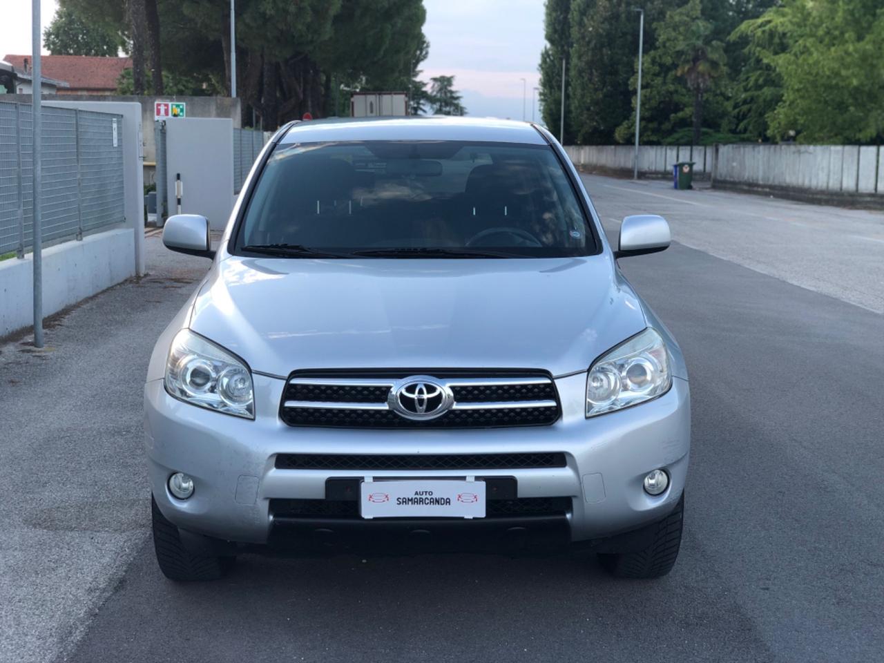 Toyota RAV 4 RAV4 2.2 D-4D 136 CV 4X4 2007