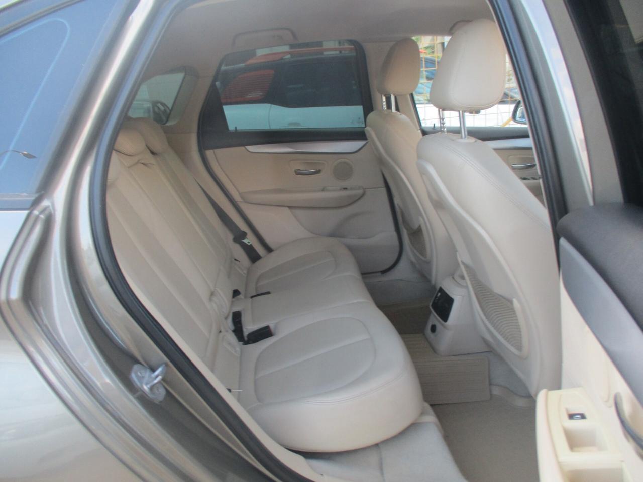 Bmw 2er Active Tourer 218d STRAFULL 2014