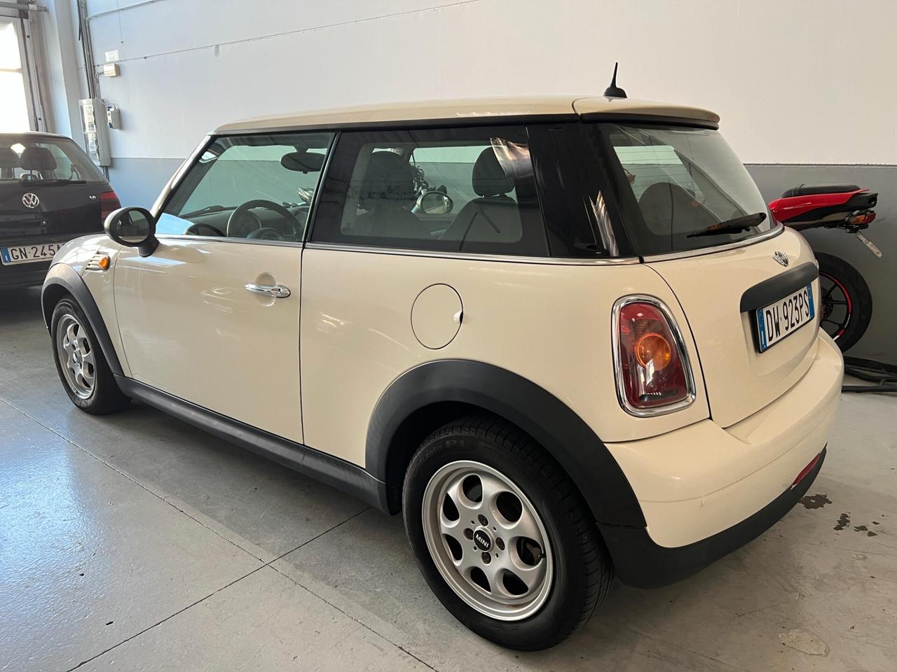 Mini 1.4 16V Abbey Road 95cv NEOPATENTATI!