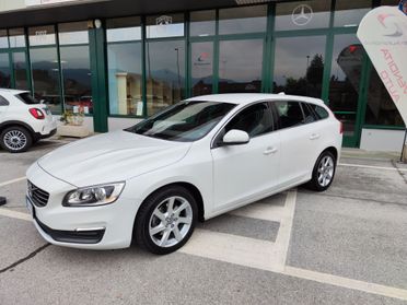 Volvo V60 D4 Geartronic Momentum