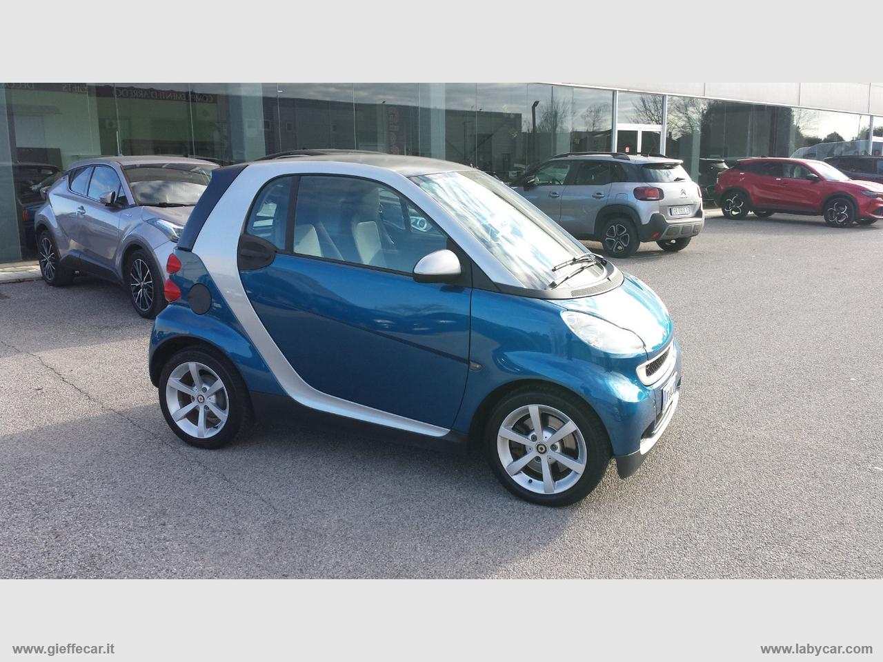 SMART Fortwo 1000 52 kW coupé PULSE