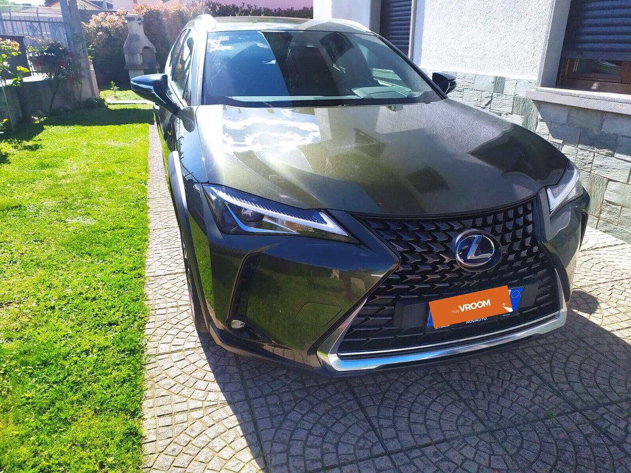 Lexus UX UX Hybrid Executive