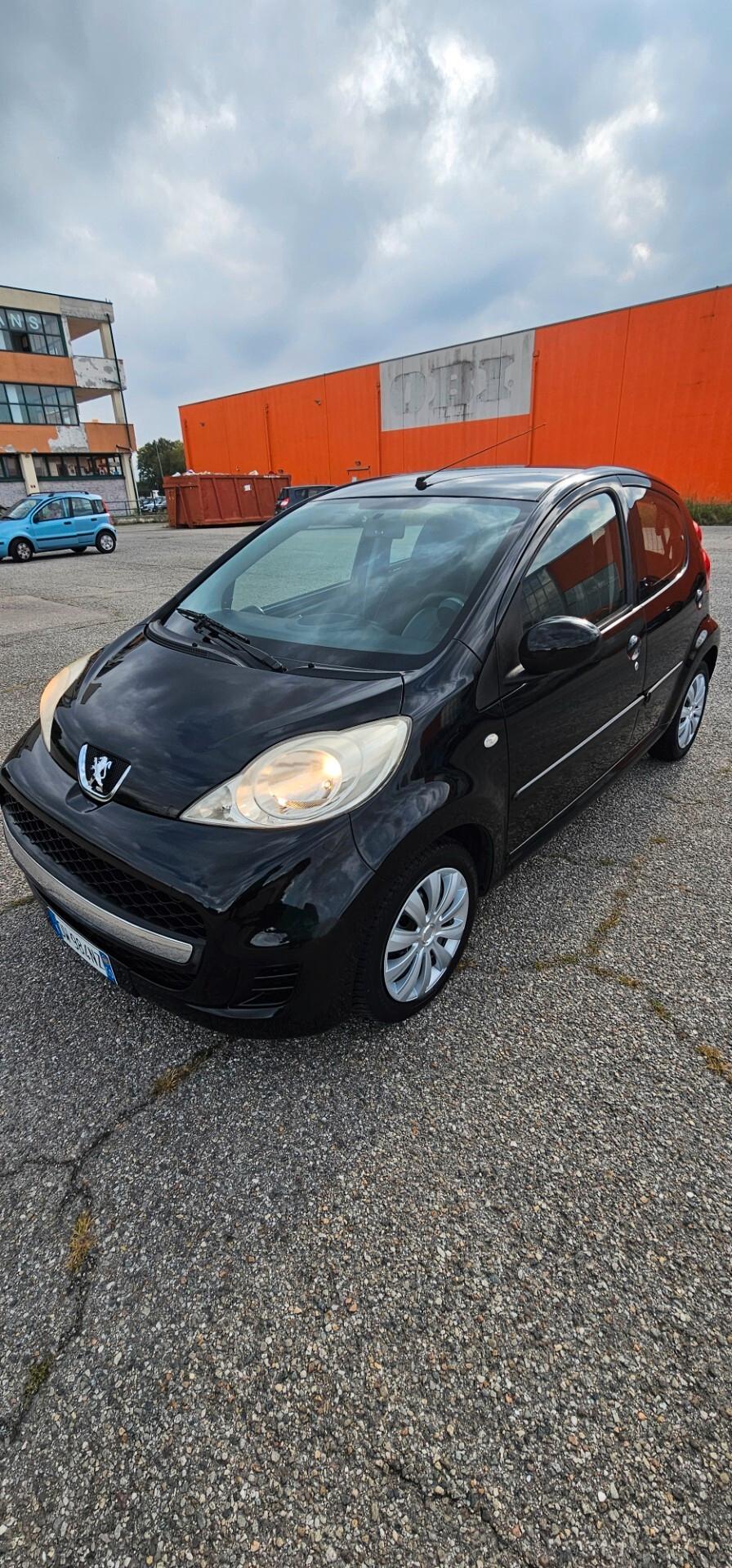 Peugeot 107 1.0 68CV 5p. Desir