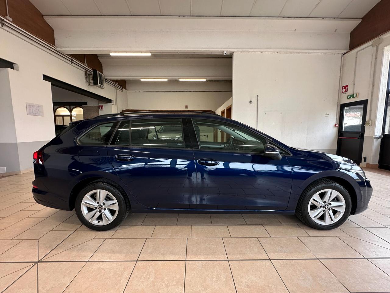 VOLKSWAGEN GOLF VARIANT 2.0 TDI LIFE 115CV *CARPLAY*LED*ACC*