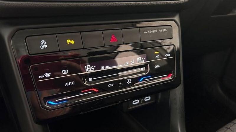 Volkswagen T-Cross 1.0 TSI Style BMT IQ PACK CARPLAY CLIMA AUTOM.