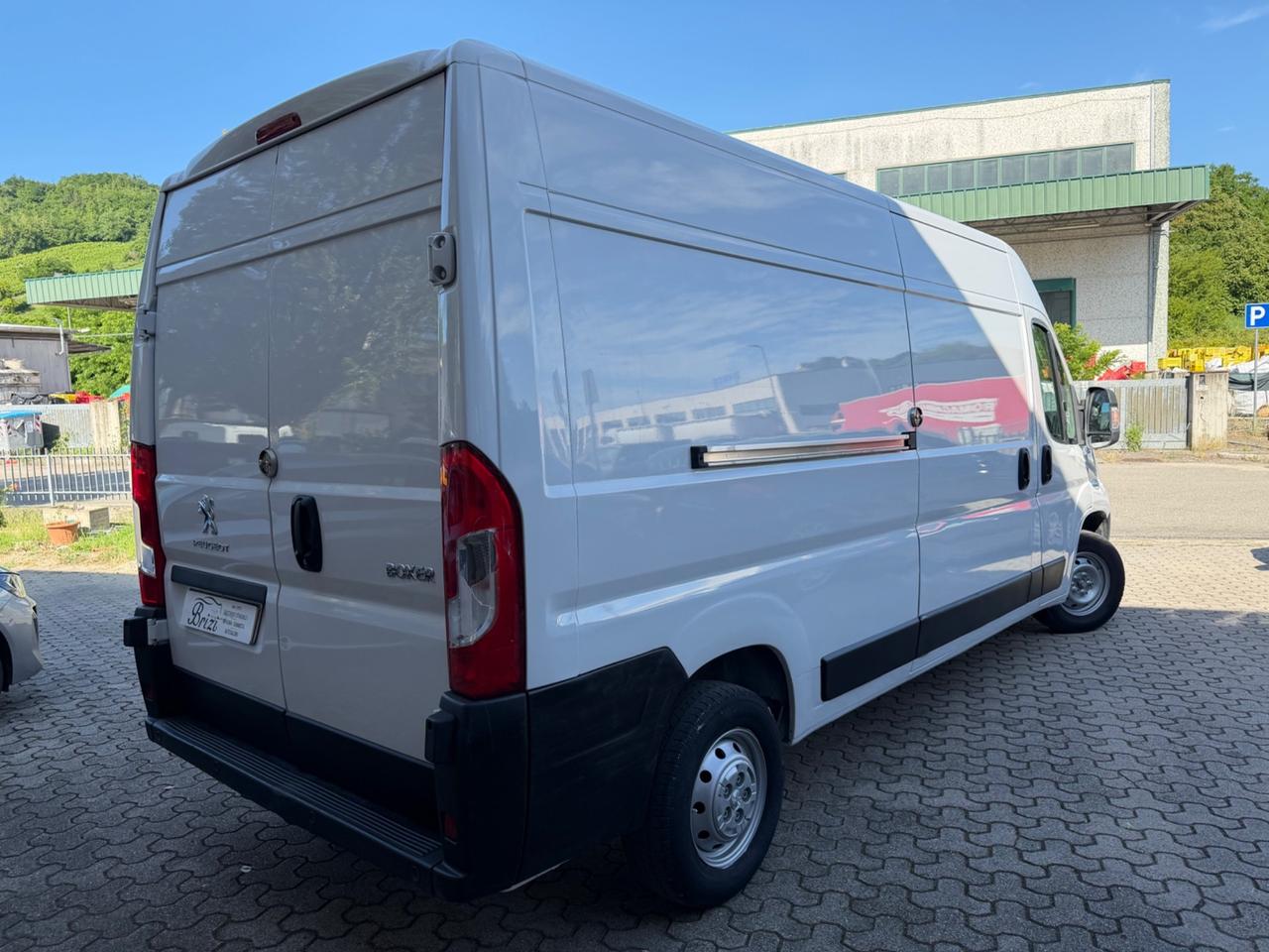 Peugeot Boxer 35 2.2 BlueHDi 140 S&S L3H2