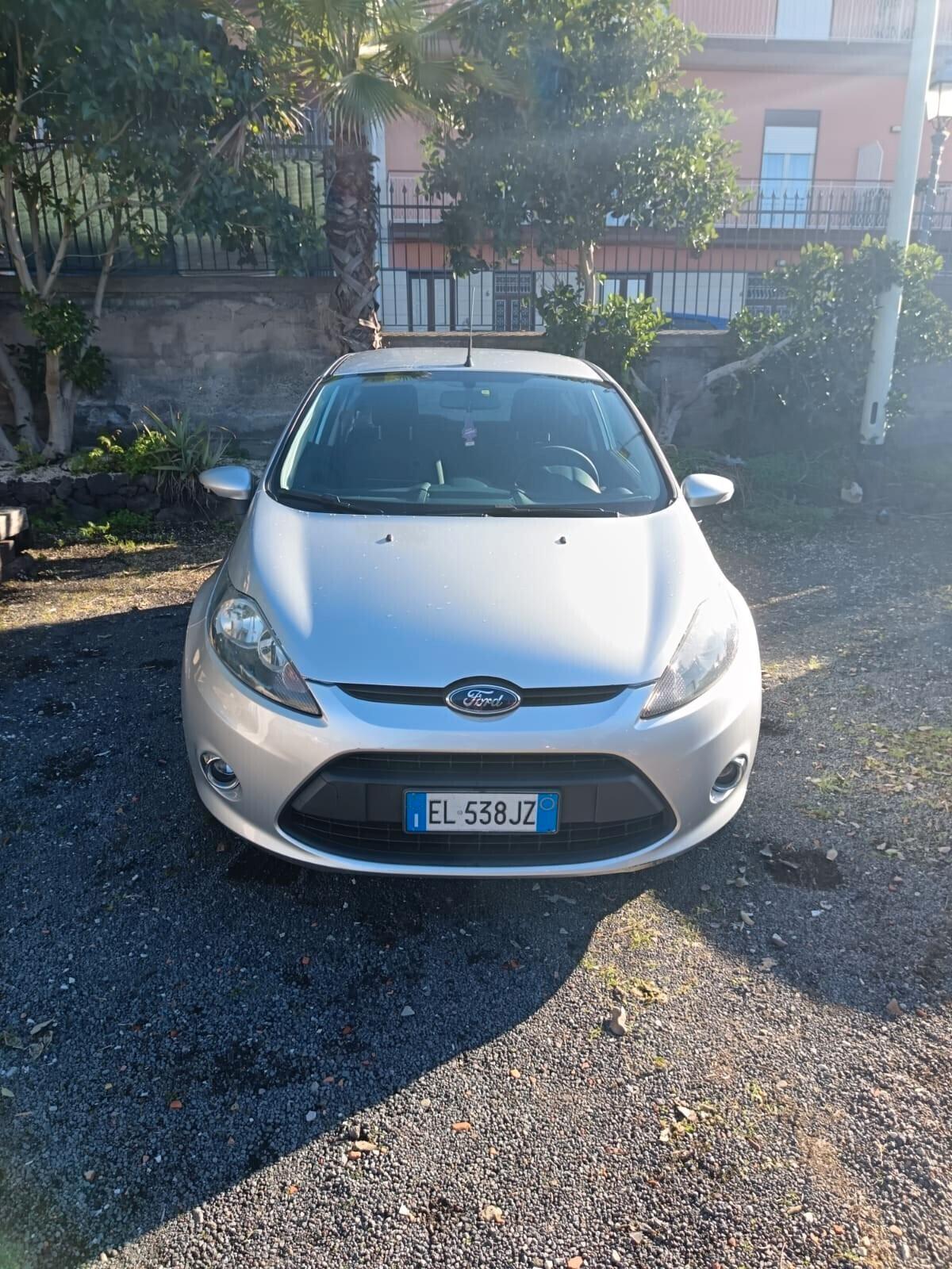 Ford Fiesta 1.4 TDCi 70CV 3 porte Titanium