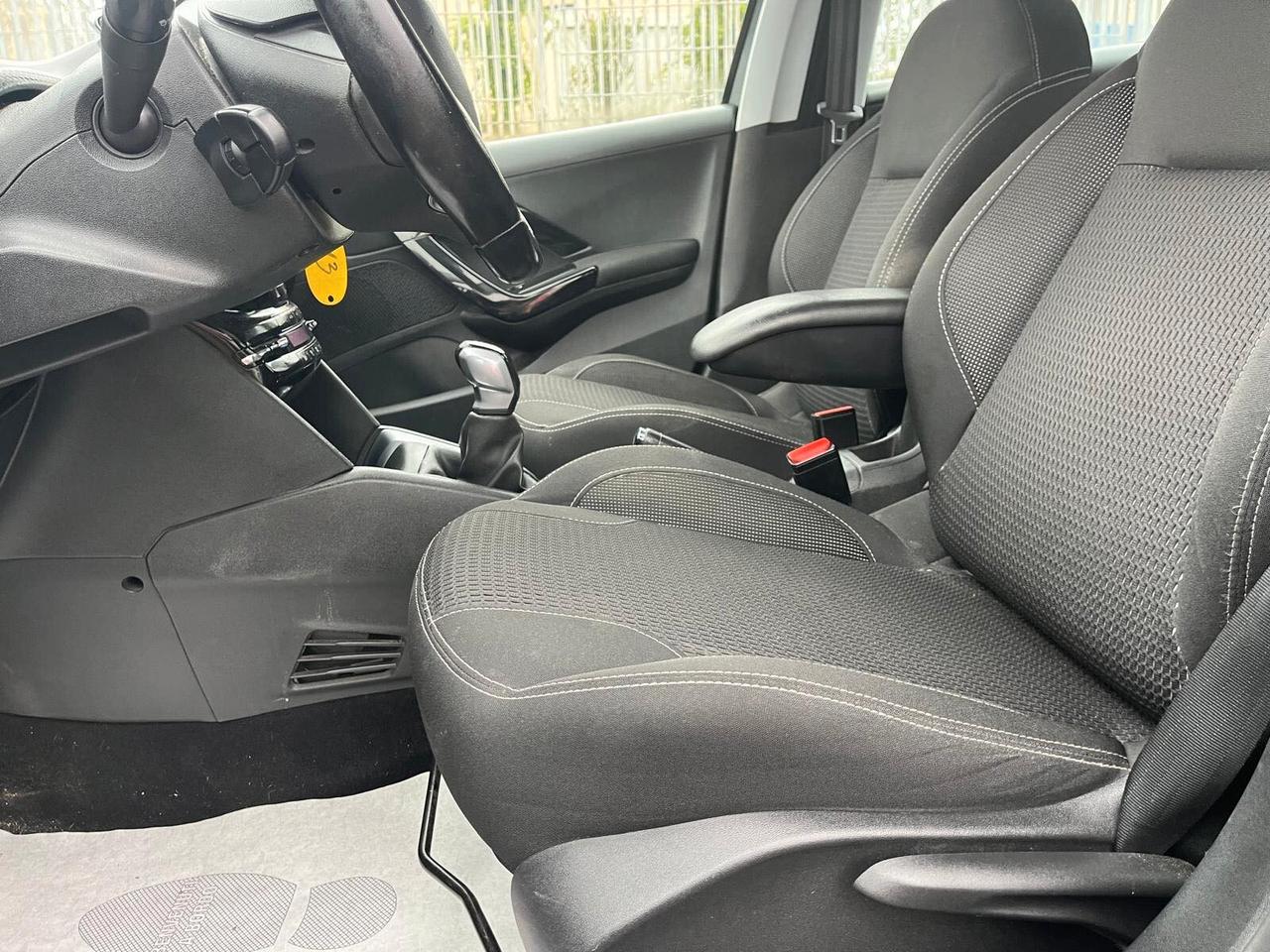 Peugeot 208 PureTech 82 5p. GPL Allure