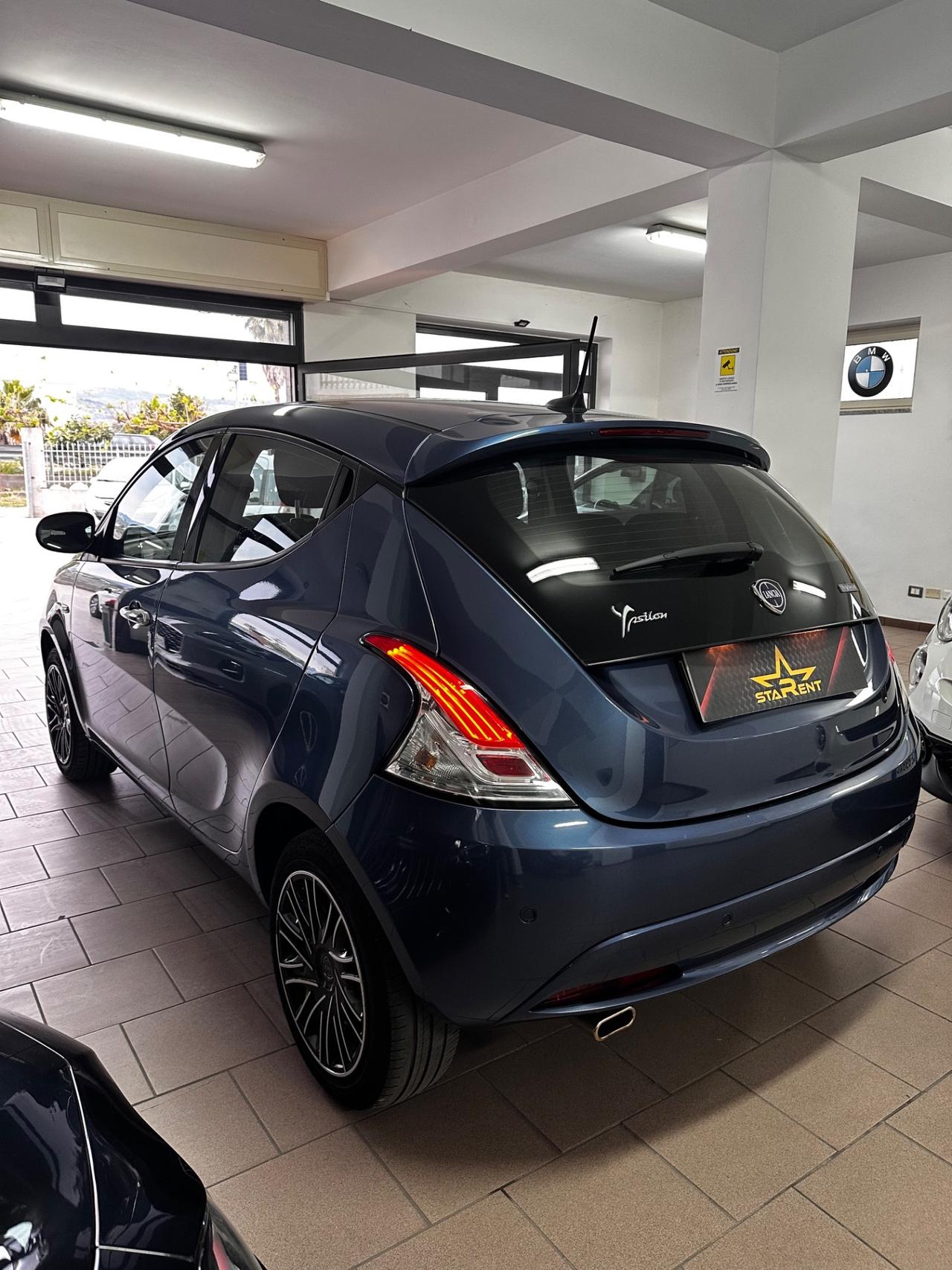 Lancia Ypsilon 1.0 FireFly 5 porte S&S Hybrid Gold