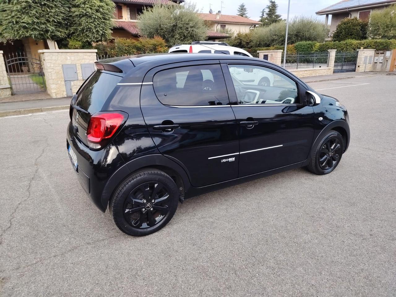 Citroen C1 VTi 72 ETG 5 porte Urban Ride