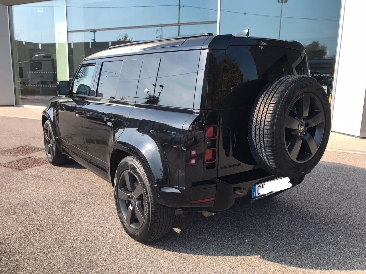 Land Rover Defender 110 3.0D I6 200 CV AWD Auto X-Dynamic SE