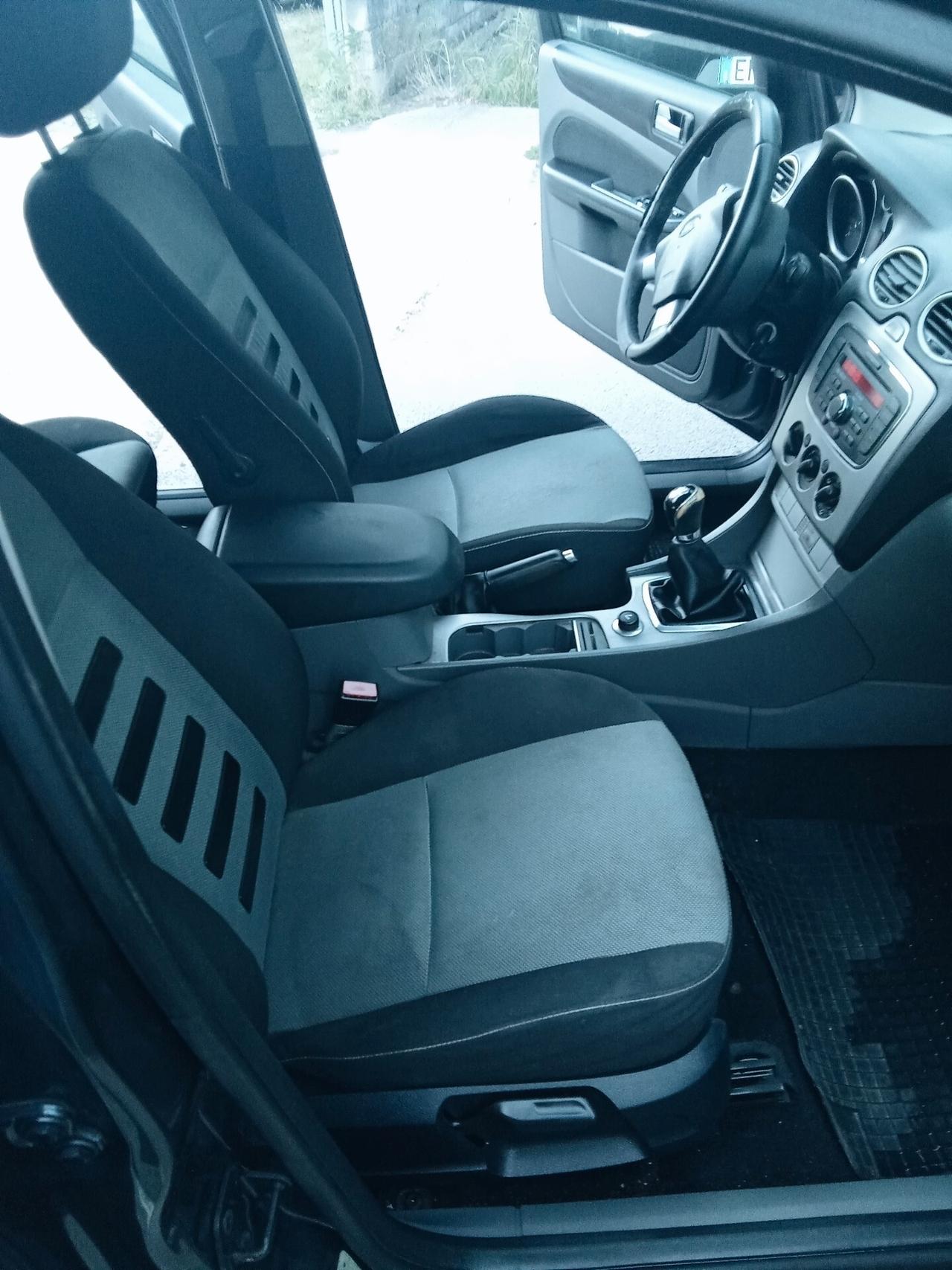 Ford Focus 1.6 (115CV) SW Bz.- GPL 010