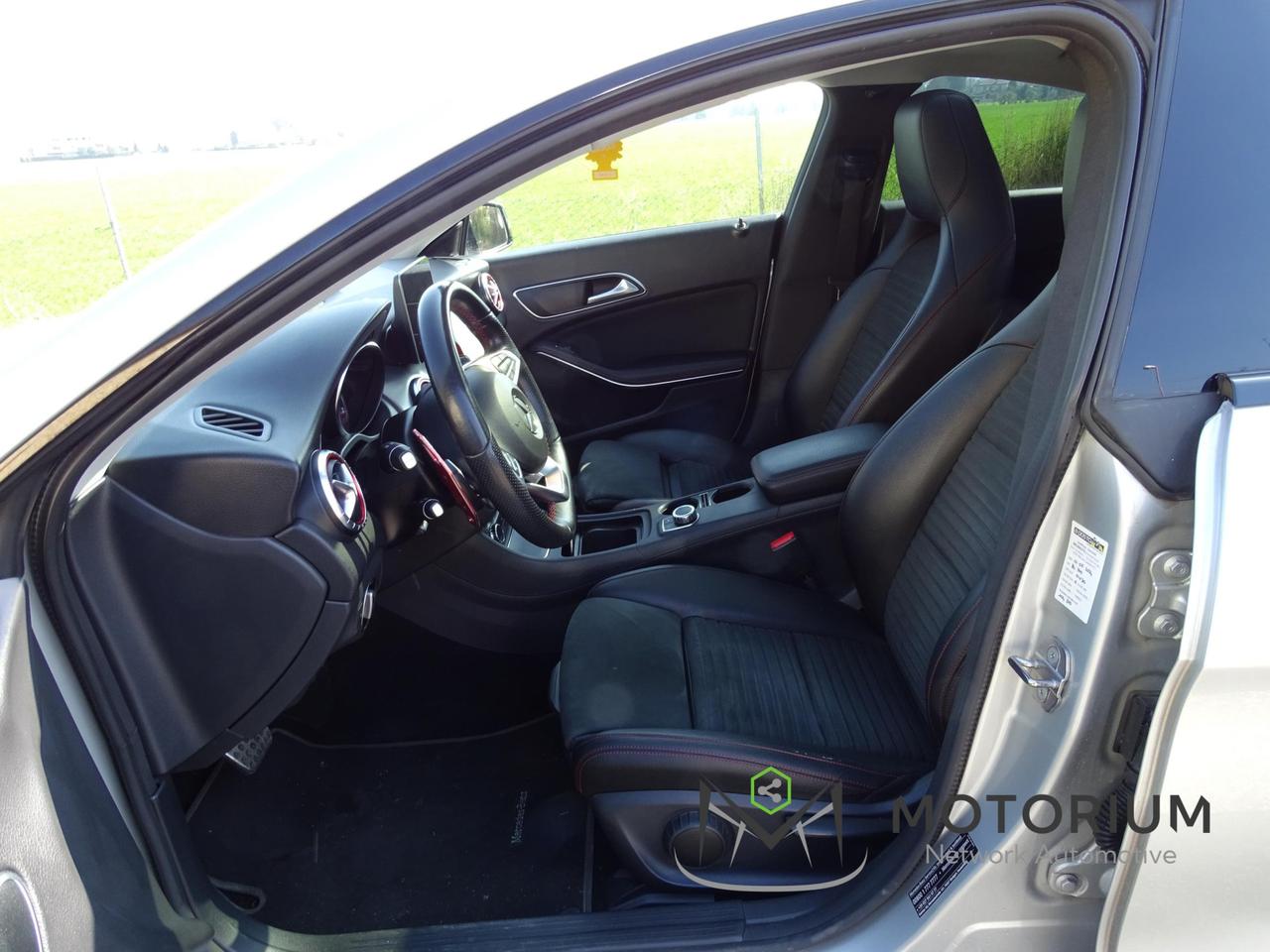 Mercedes-Benz CLA 200 Premium 156 CV CAMBIO AUTOMATICO