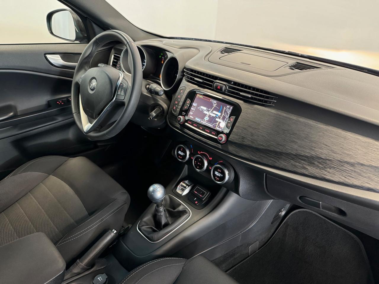 Alfa Romeo Giulietta 1.6 JTDm 120 CV B-Tech SPORT 53.000 KM