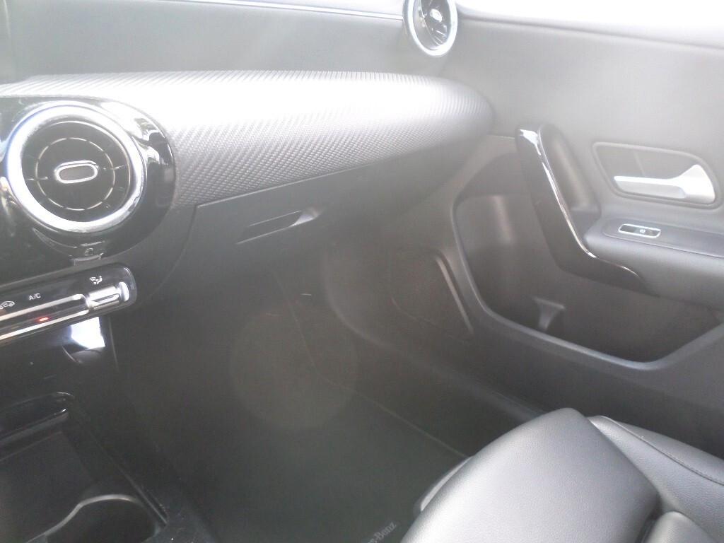 Mercedes-benz A 180 A 180 d Automatic Business