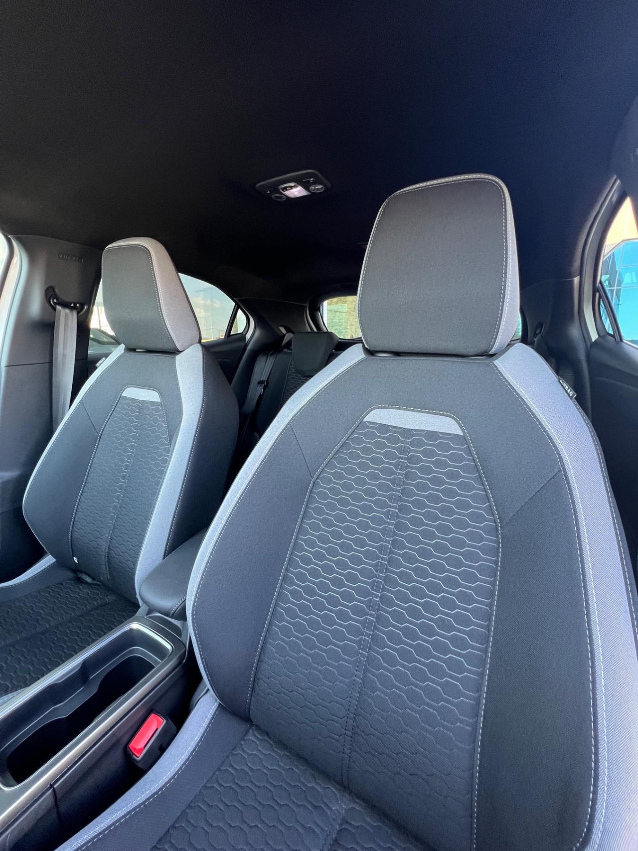 Opel Mokka 1.2 Turbo 136 CV Edition - possibilità noleggio no scoring