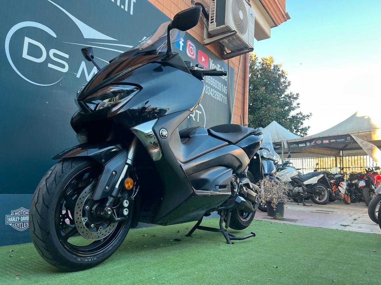 Yamaha TMAX DX ABS GARANZIA PERMUTE FINANZIAMENTO