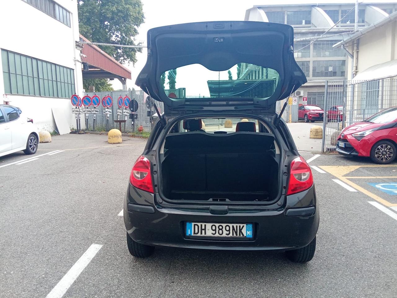 Renault Clio 1.2 16V 5 porte Rip Curl