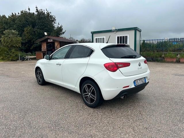 Alfa Romeo Giulietta 1.6 JTDm-2 105 CV Exclusive