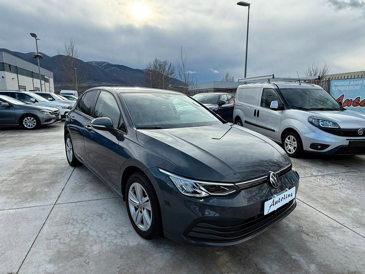 Volkswagen Golf 2.0 TDI -DSG- LUCI S-LED