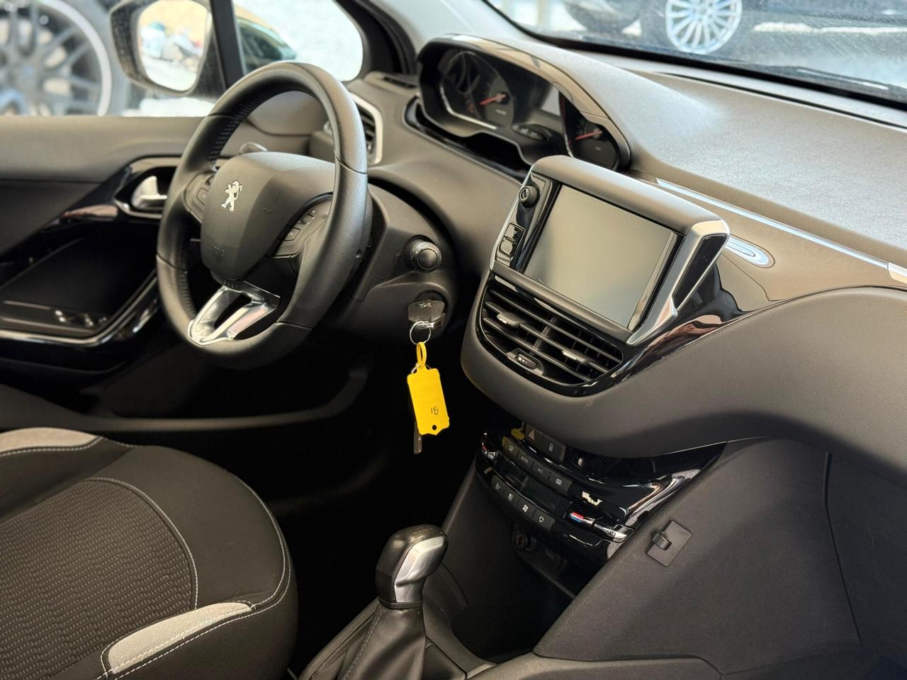 Peugeot 208 1.6 e-HDi 92 CV Stop&Start 5 porte Allure