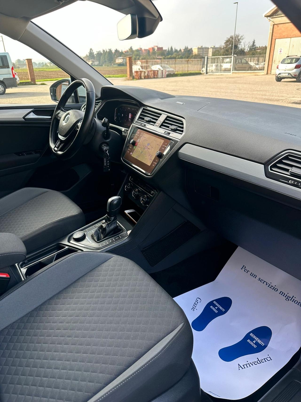 Volkswagen Tiguan 2.0 TDI SCR 4MOTION R-LINE