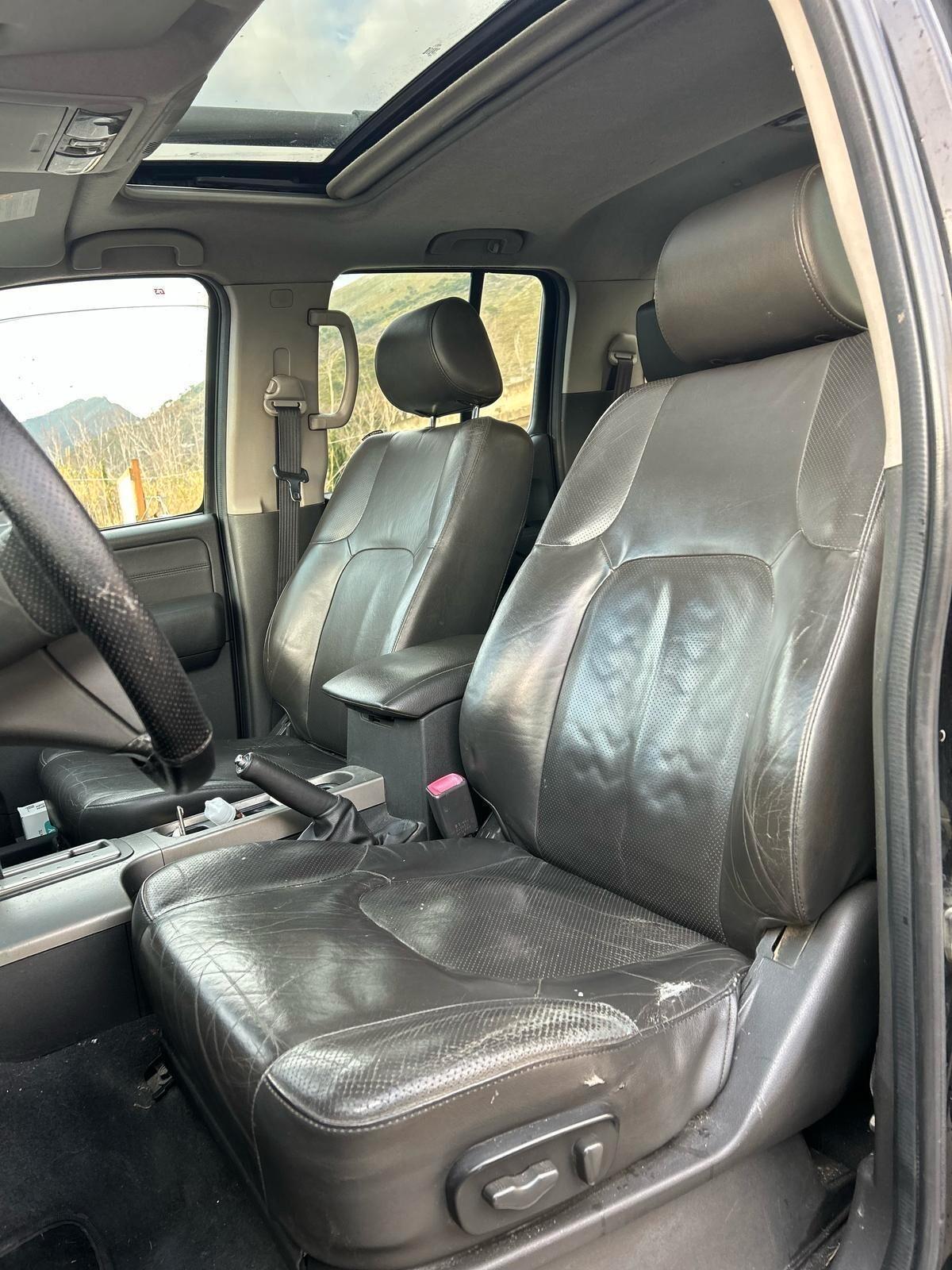 Nissan Navara 2.5 dCi 4 porte Double Cab Sport