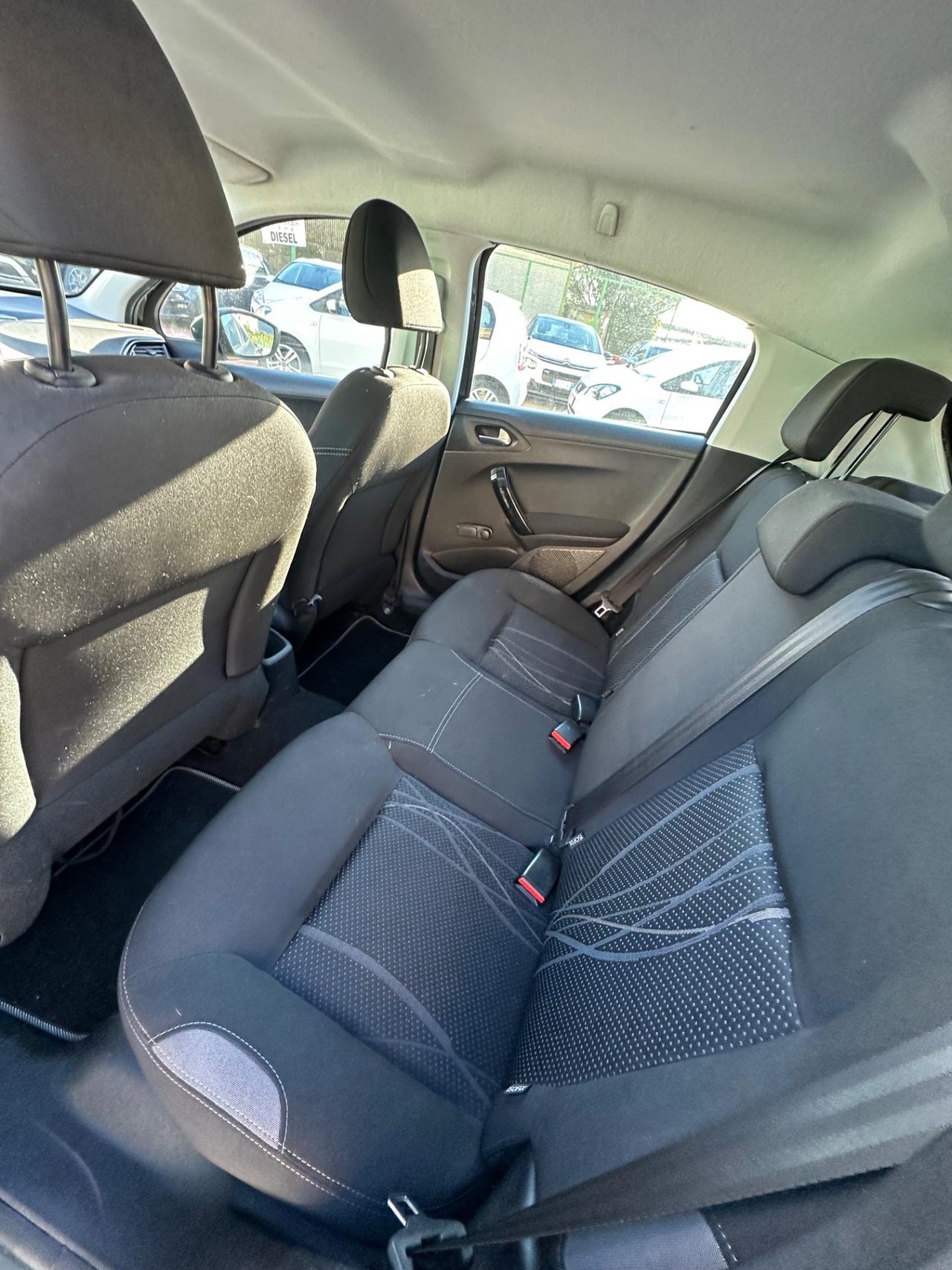 Peugeot 208 1.4 HDi 68 CV 5 porte Active